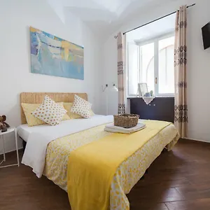 3* Pensión Romangelo Termini